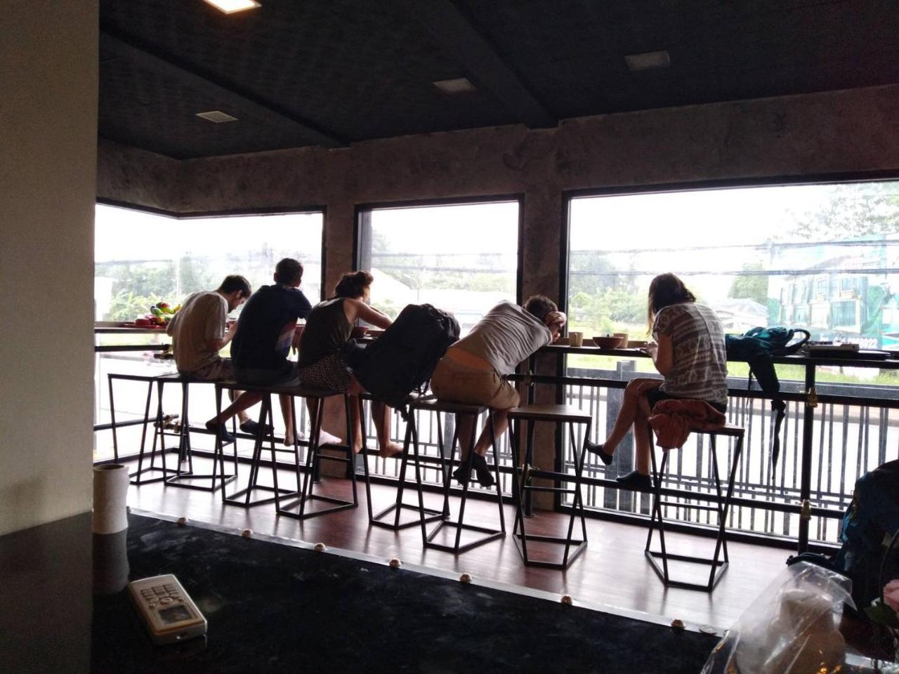 Chang Bed And Bar Hostel (Adults Only) Szuratthani Kültér fotó